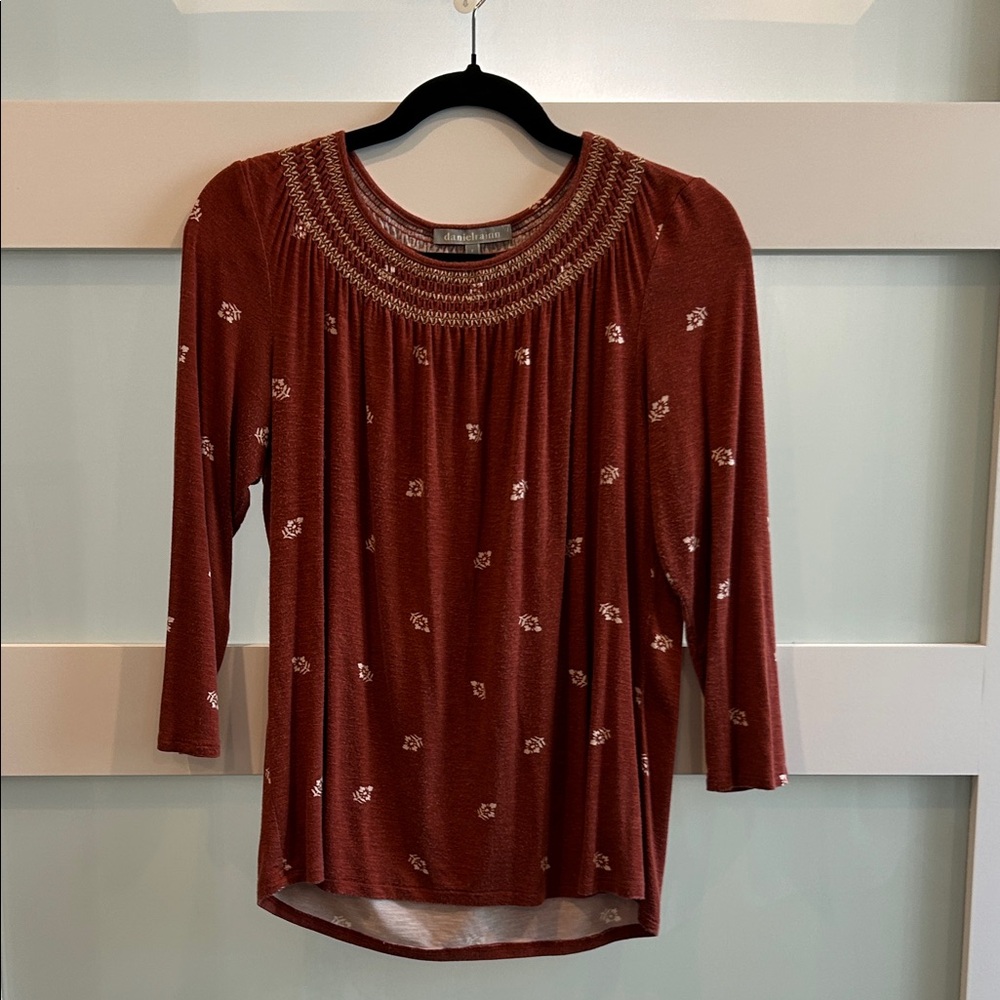 Daniel Rainn burnt orange 3/4 sleeve Blouse with Embroidered Details